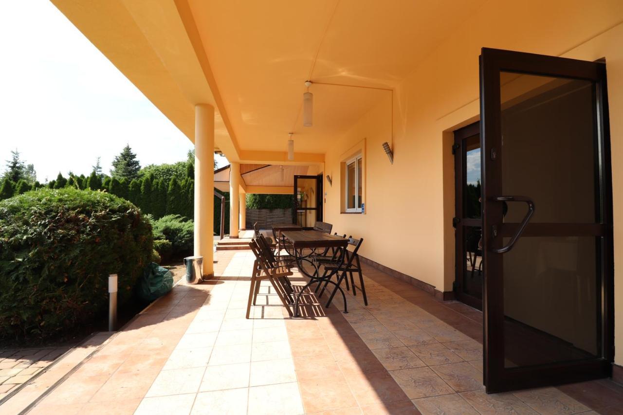 Bedrooms 3 Maja 15A Lodź Bagian luar foto