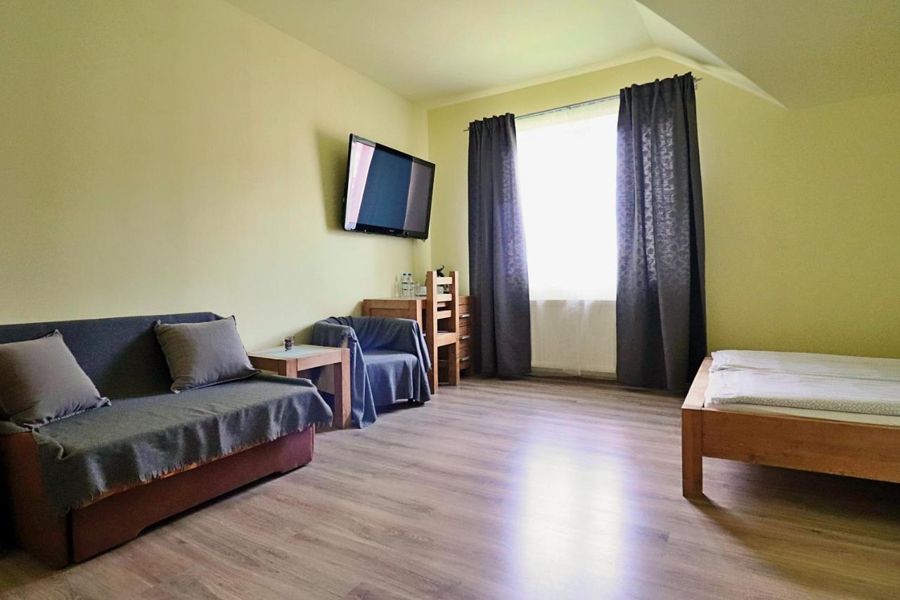 Bedrooms 3 Maja 15A Lodź Bagian luar foto